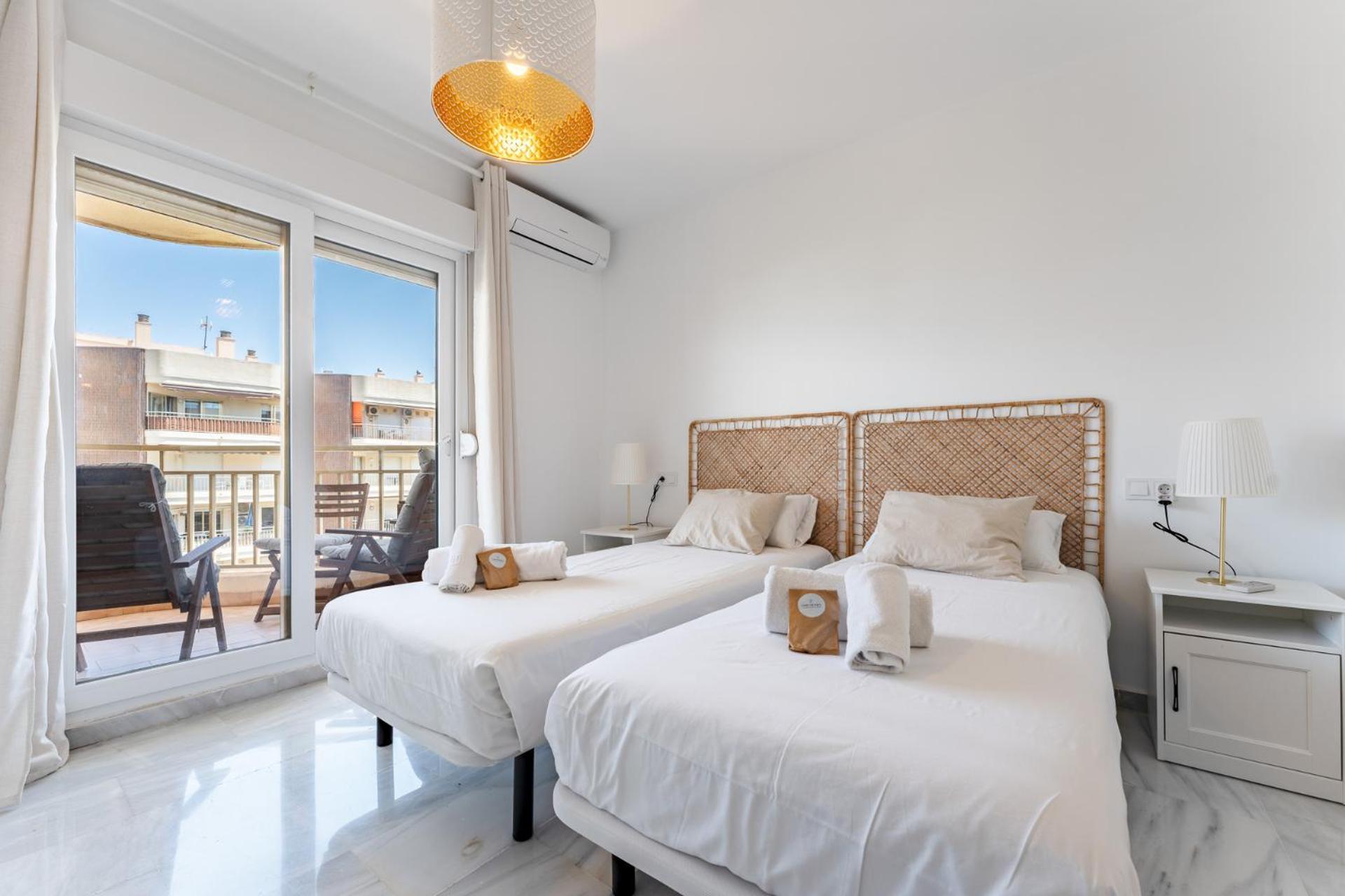 Ct 325 - Faro's Dona Sofia - Beachapartment * Fuengirola